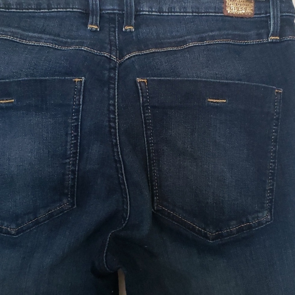GUESS TAILERED HIGH RISE JEAN - Picture 6 of 9